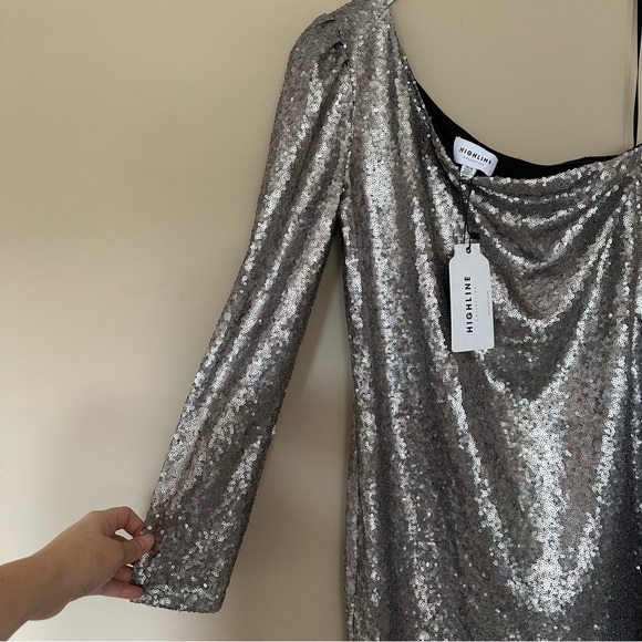 Highline Collective Womens M Cocktail Dress One Shoulder Long Sleeve Mini Silver - Picture 4 of 9